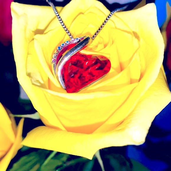 NWT Beautiful Ruby Red heart ♥️ with lab created Diamonds Necklace. - Picture 4 of 11